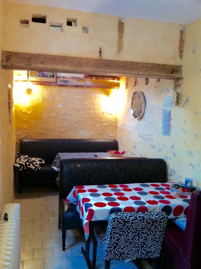 Chambres D'Hotes Le 42 Nogent-le-Rotrou Exterior foto
